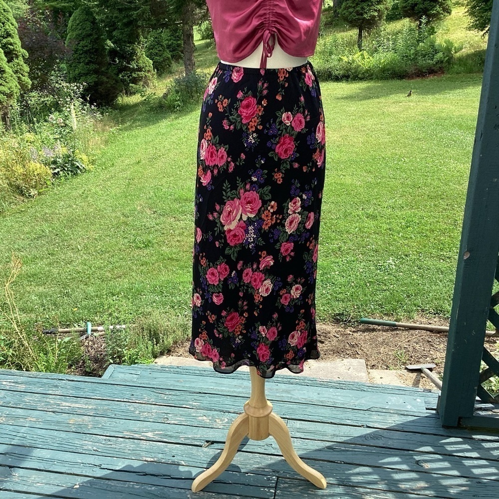 90s y2k Fairycore Gauze Lined Flowy Rose Print black background midi maxiskirt S